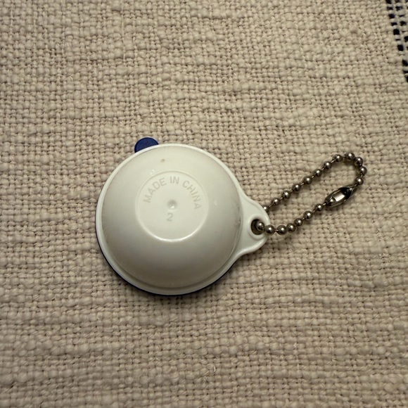 Mini Tupperware Bowl Keychain - Picture 3 of 5